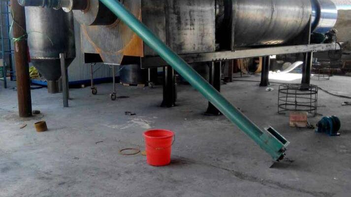 Lò cacbon hóa trấu liên tục